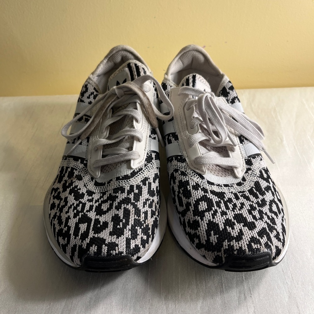 Adidas Swiftrun Animal print women’s sneakers size 8.5